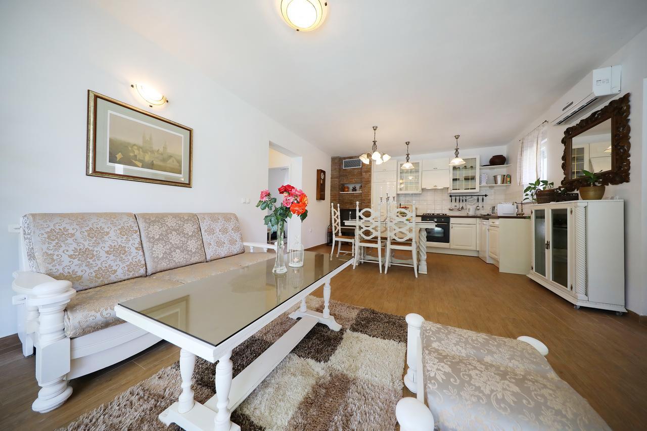 Apartments Mirakul Zadar Luaran gambar