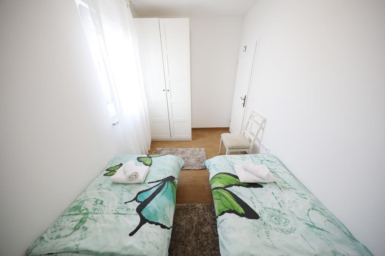 Apartments Mirakul Zadar Luaran gambar